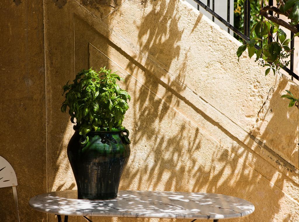 Le Montellier Bed & Breakfast Blace Luaran gambar